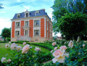 Отель Château de la Chaix  Линьи-Ан-Брионе